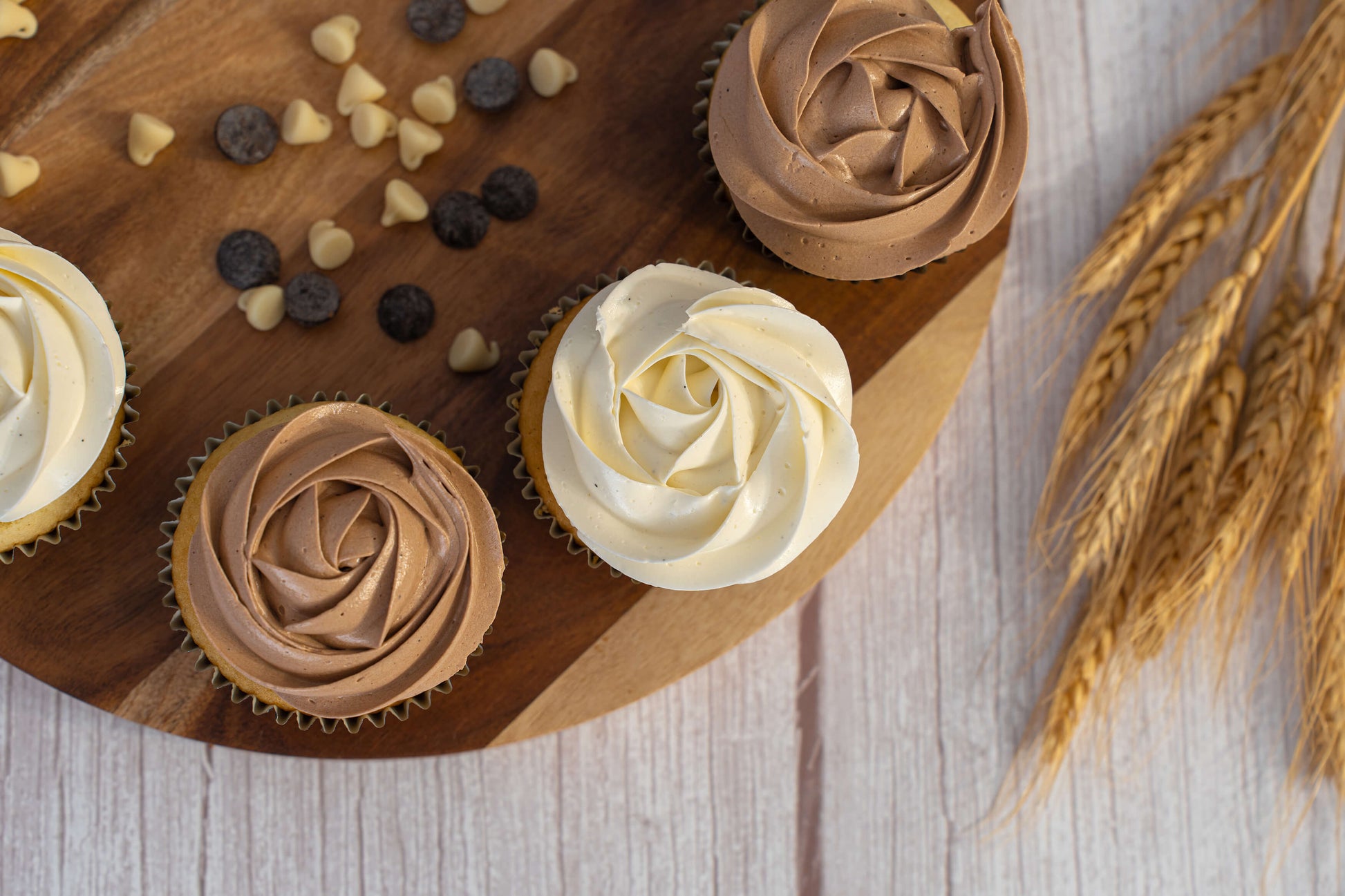 cupcakes with italian meringue buttercream
