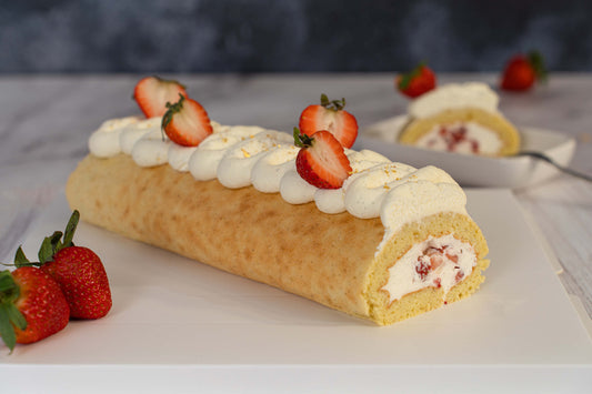 keto swiss roll - strawberry